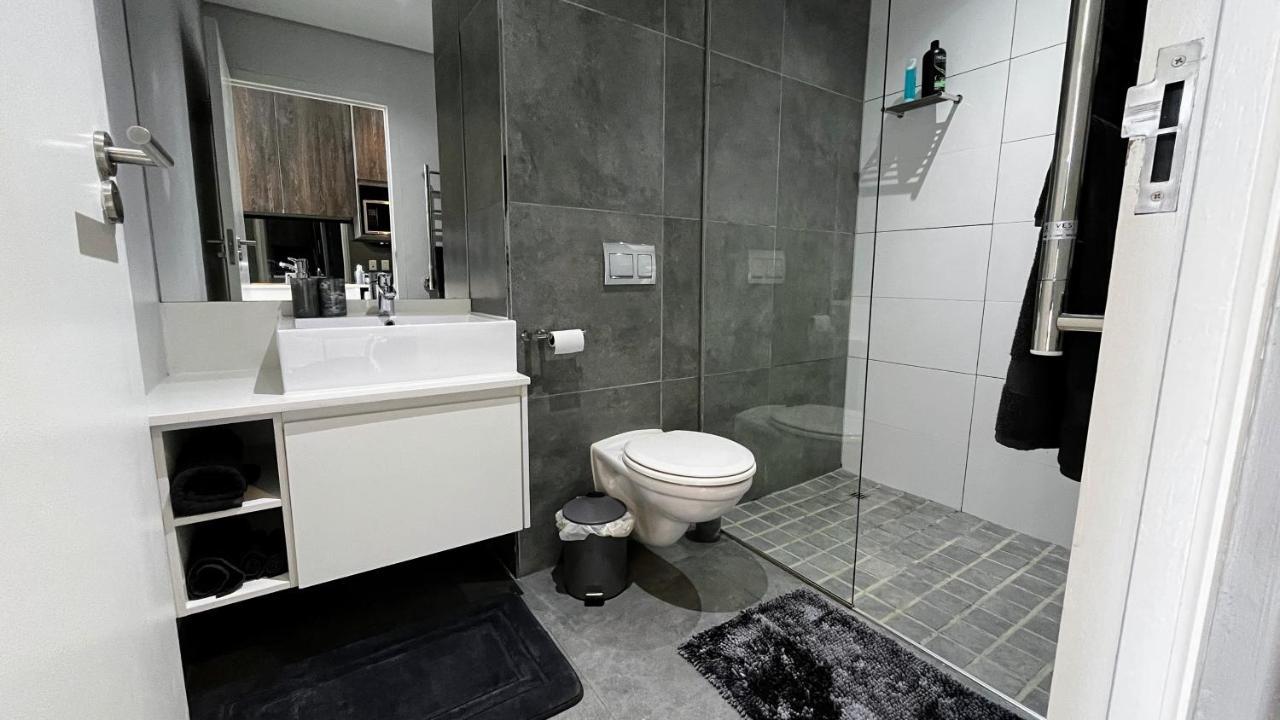 Modern Luxury Studio With Breathtaking City Views - No Load Shedding Kapsztad Zewnętrze zdjęcie