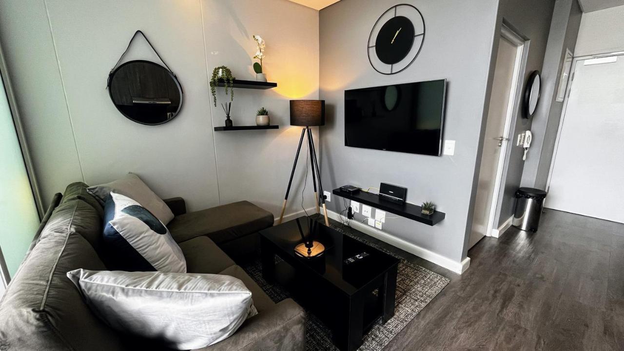 Modern Luxury Studio With Breathtaking City Views - No Load Shedding Kapsztad Zewnętrze zdjęcie